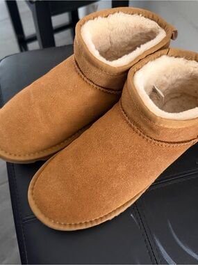 UGG Classic Ultra Mini Woman’s 10